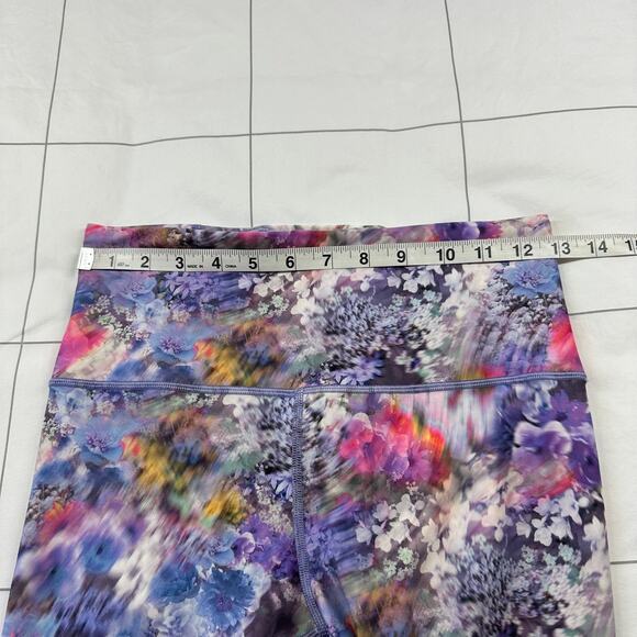 Athleta Leggings Womens Small Elation Capri Renewed Bloom Chrome Yoga Gym Active - Picture 8 of 11